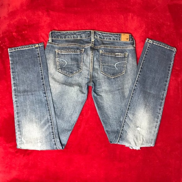 AMERICAN EAGLE Distressed Skinny Jeans - Picture 3 of 4